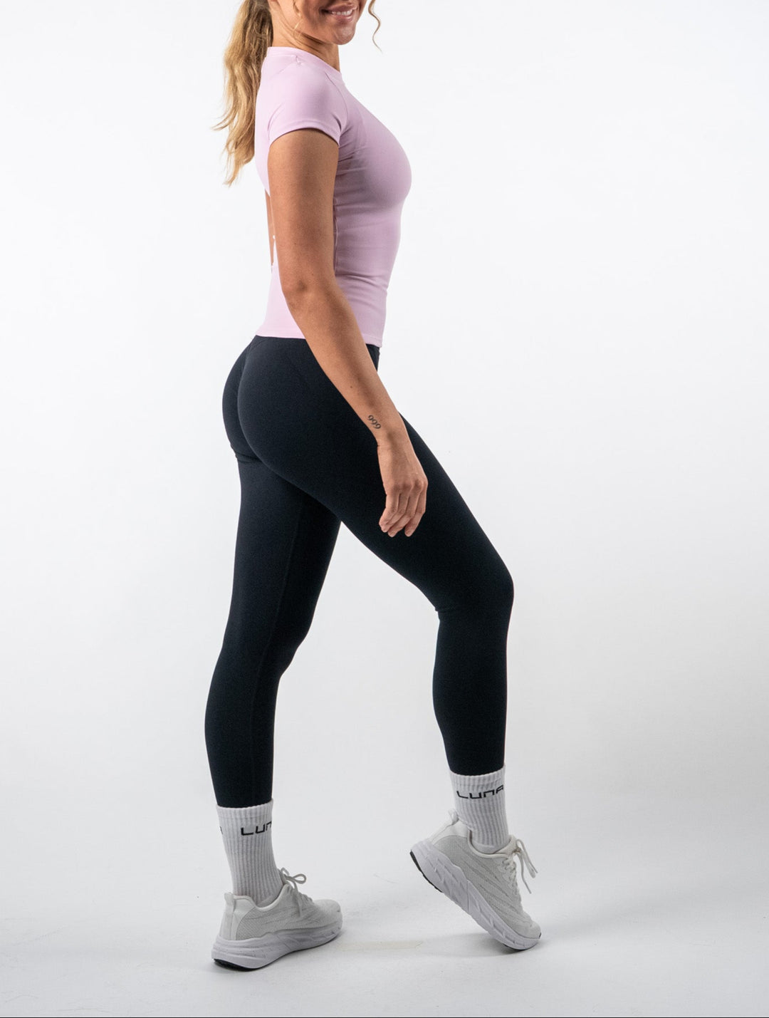 Elevate T-shirt Pink