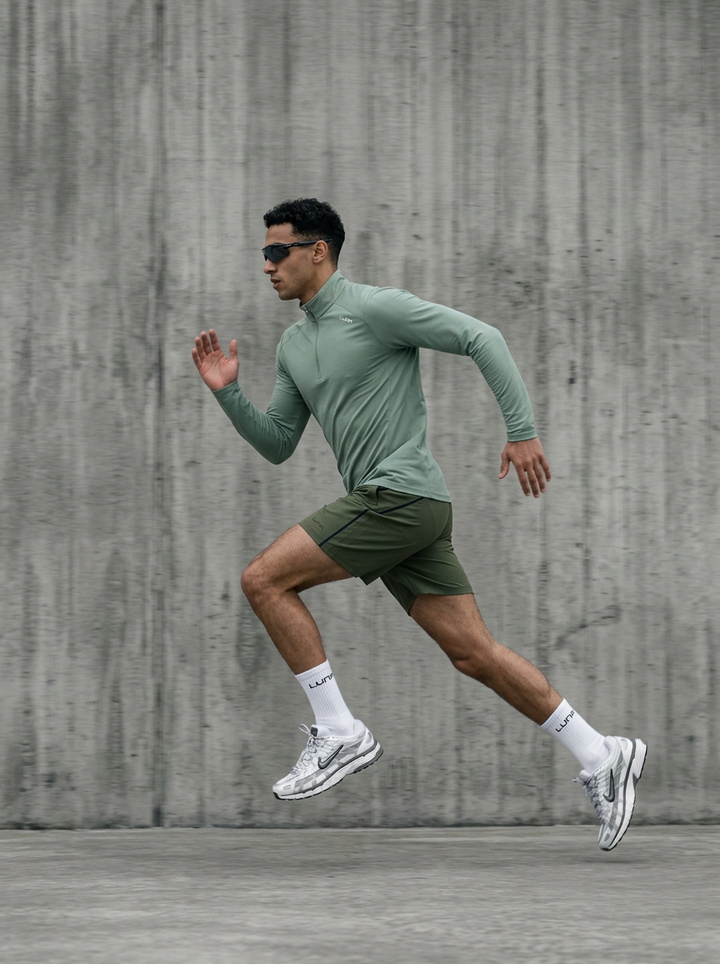 Dynamic Half Zip